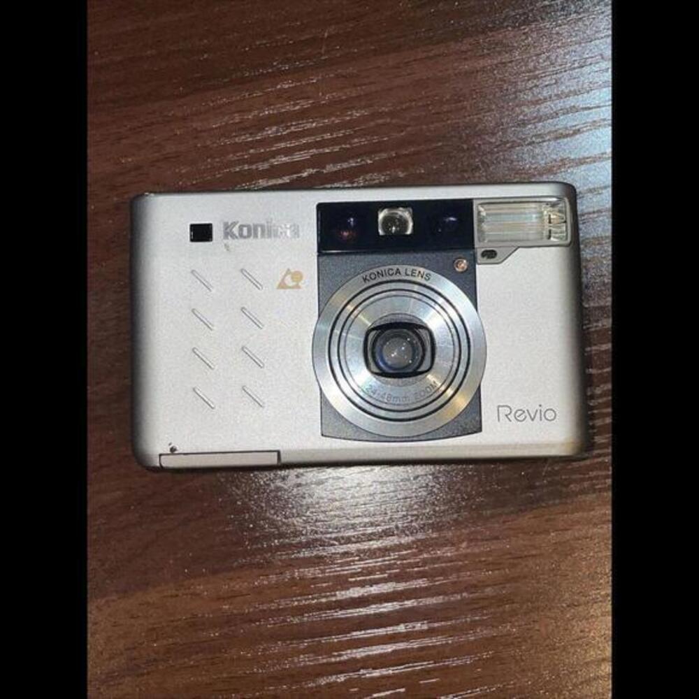 Konica Revio Silver Point & Shoot 24-48mm Film Camera Untested